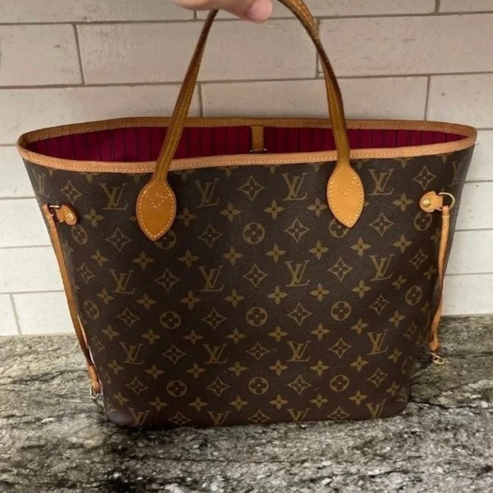 Louis Vuitton Neverfull